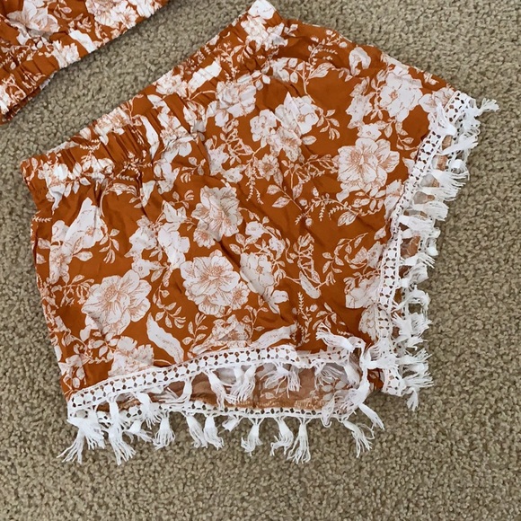 Shein Two-Piece Floral Suit - Picture 4 of 5